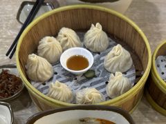 鲜虾猪肉小笼包-老上海里弄味道(知春路店)