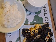 -老乡鸡(上海白玉兰广场店)