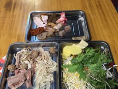 -金鼎雪山牦牛杂火锅(理县总店)