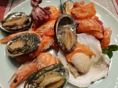 -飨食汇全日制餐厅·昆山皇冠假日酒店(九方店)