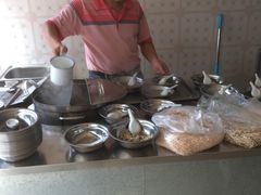-荣巷小馄饨(荣巷店)