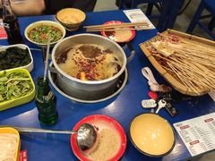 -马路边边麻辣烫联盟路店