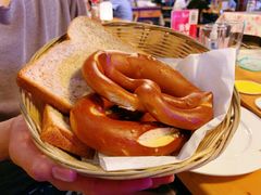 德式扭结面包-巴伐利亚啤酒坊(意式风情街店)