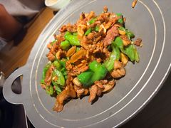 辣椒炒黑猪肉-禾珍珠家常小馆(河南博物院店)