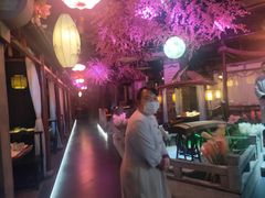 -韵秋荷(宝山龙湖天街店)