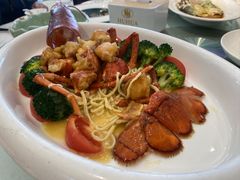 -沪华海鲜大酒楼(南汇店)