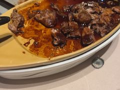 -八府香鸭·啫啫煲(华山路店)