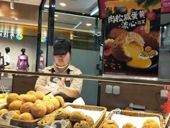 面包甜点陈列柜-西树泡芙(蓝色港湾店)