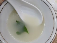 -鹏城人家海鲜酒家·23年老字号(较场尾店)