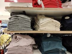 -优衣库(上海金桥国际商业广场店)