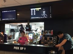 -麦当劳(静安寺店)