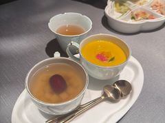 -左庭右院鲜牛肉火锅黑金店(陆家嘴中心店)