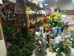 -何兮花店·气球派对鲜花店(马桥银春路万科城店)