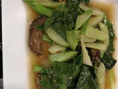 -J Daeng Seafood