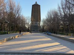-玲珑塔公园