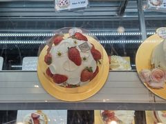 -花花卷卷·鲜食蛋糕(静安久光百货店)