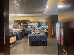 -岷山饭店-芝芝自助餐厅