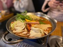 部队火锅-富乐满韩国正宗炸鸡韩国料理(虹泉路店)