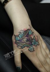 -暗夜tattoo纹身工作室
