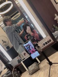 -AKOZO Beauty Salon