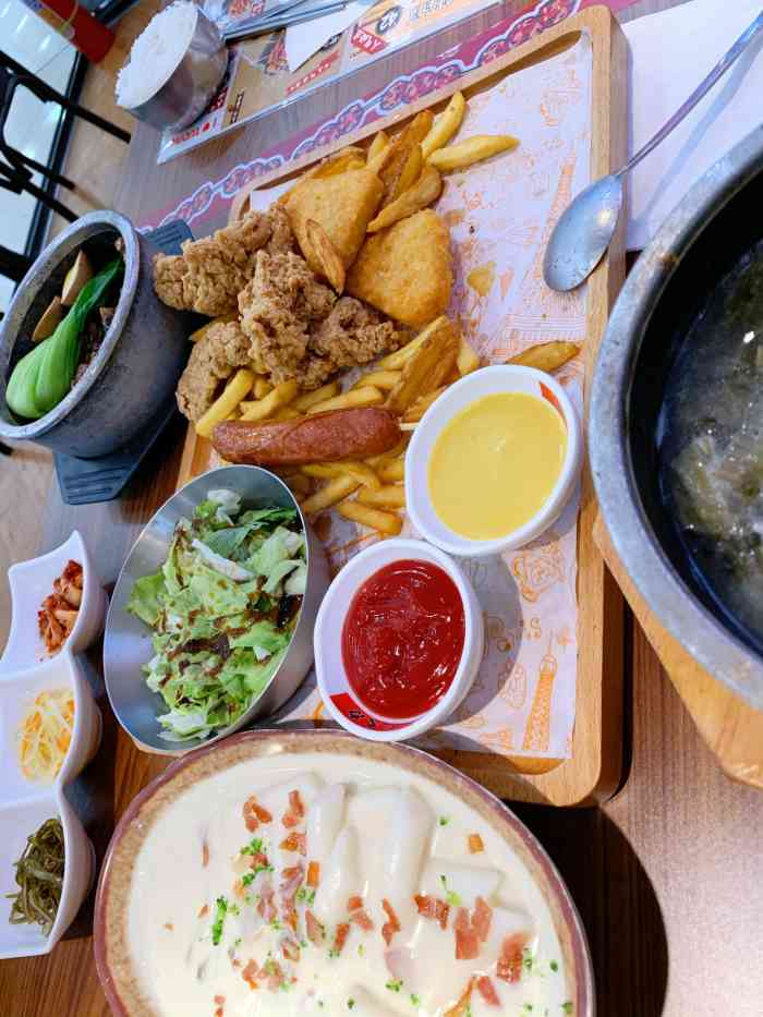 土大力(天津湾店)-"菜品很赞,服务态度也特别好,特别是那位年.