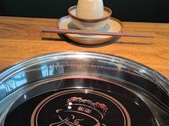 -野山舂·贵州现舂酸汤火锅(鸿通城店)