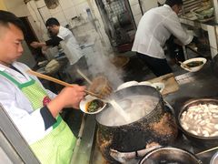 -甘记肥肠粉(马鞍北路店)