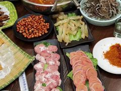 -乡土黄·鲜牛肉火锅·小龙虾(兴业街店)