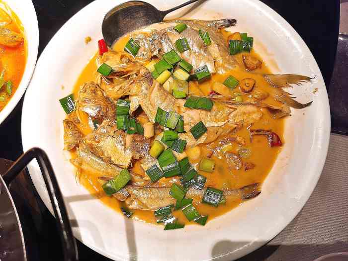 荣小馆(乐成中心店)