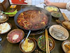 -黄潇洒老火锅(九眼桥宏济巷店)