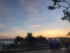 -亚龙湾中心广场