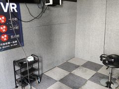 -VR 间客漫·PS电玩·虚拟现实包间游戏电竞(街道口店)