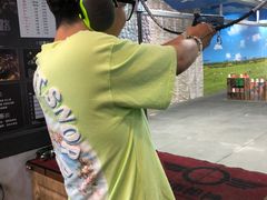 -都市枪神实弹射击俱乐部