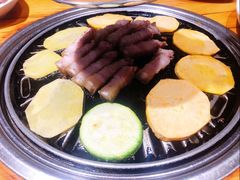 -唯成•韩国炭火烤肉 유성고기