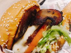 -The Habit Burger Grill 哈比特汉堡(复兴soho店)