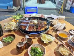 -利姐牧牛匠老火锅(兰花店)