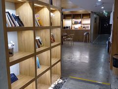 -闲隅江景艺术酒店(解放碑洪崖洞总店)