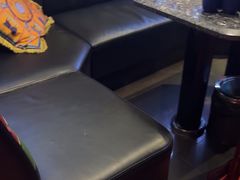 -UK派对KTV(日月广场店)
