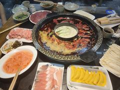 -重庆临江门·夏二火锅(万达店)