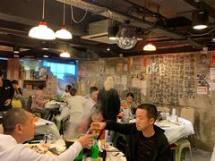 大堂-鲜入围煮花胶鸡海鲜火锅
