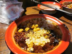 -爆炸头阿姨小四川正宗川味小吃(无任何分店)