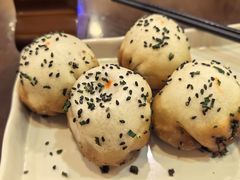 虾肉生煎-东泰祥生煎馆(陕西南路店)