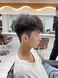 点击看大图 -辛格·潮沙龙