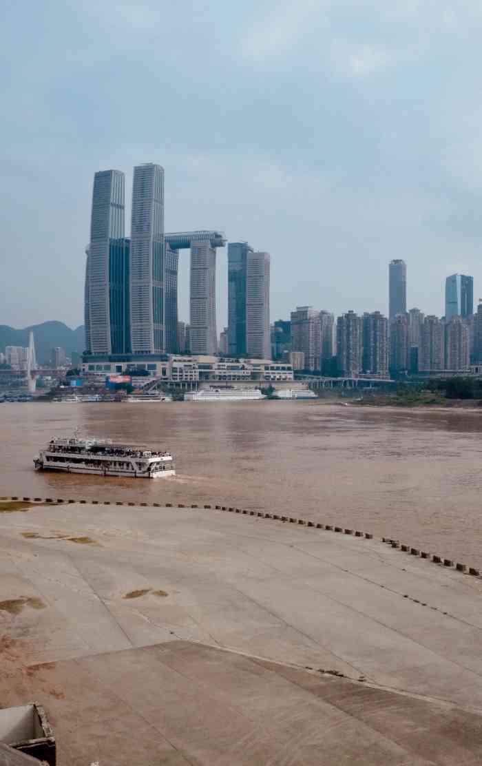 去处 限定打卡噢～ (这里还是鹿晗在劫难逃跳江的拍摄地 弹子石码头)