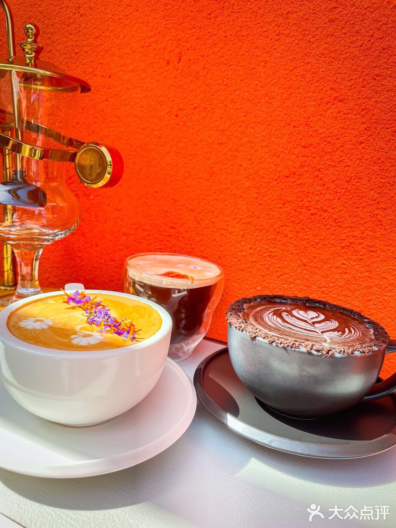 什么咖啡店路过的人都忍不住看两眼‼️