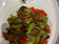 尖椒炒护心肉-蒙古人烤羊大师·绿野餐厅(工农大路店)