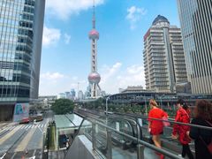 -陆家嘴空中步行连廊