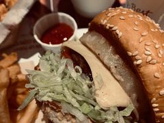 -The Habit Burger Grill 哈比特汉堡(复兴soho店)