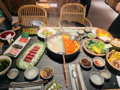 -三出山火锅(万象天地店)