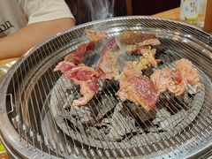 -青瓦餐厅·生鱼片·韩园烤肉(西塔店)